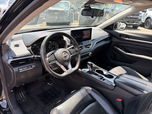 Used 2023 Nissan Altima 2.5 SR w/ SR Premium Package AWD/4WD image 12