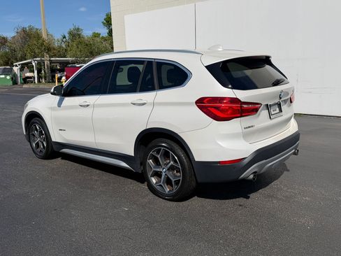 Used 2017 BMW X1 sDrive28i image 3