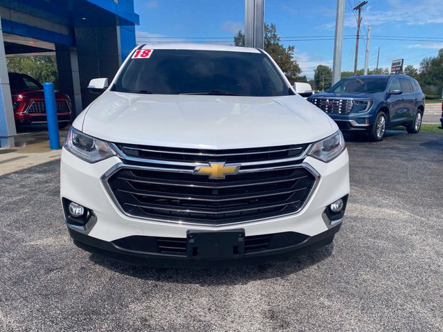 Used 2018 Chevrolet Traverse LT w/ LPO, 'HIT The Road' Package FWD image 8