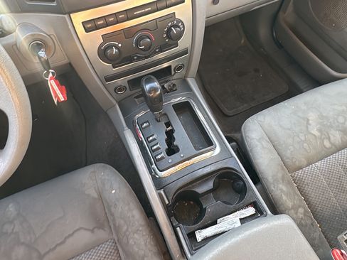 Used 2005 Jeep Grand Cherokee Laredo RWD image 23