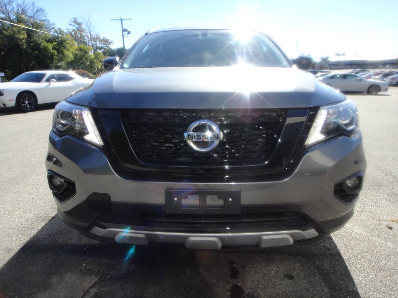 Used 2020 Nissan Pathfinder SV w/ Rock Creek Edition AWD/4WD image 2