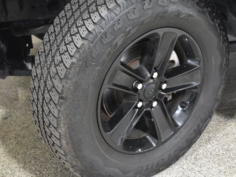 Used 2022 Jeep Wrangler Unlimited Sahara image 12