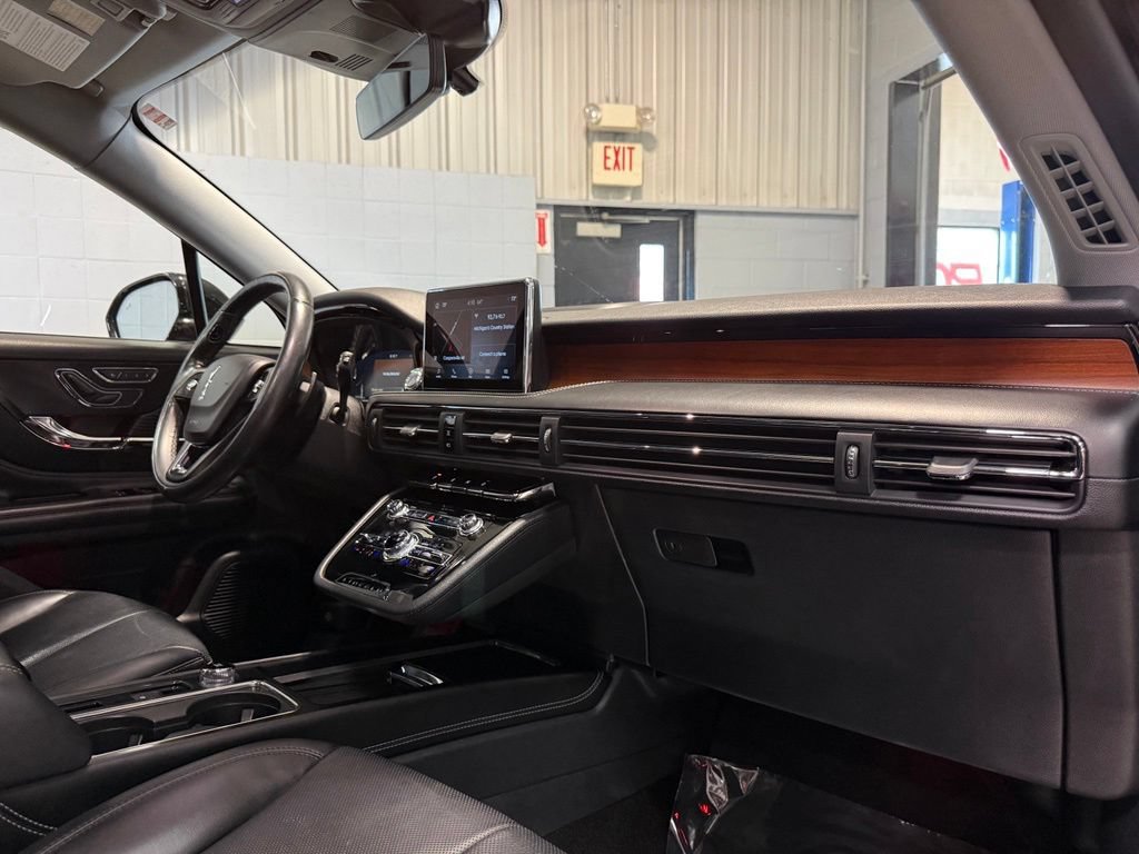Used 2022 Lincoln Corsair Reserve w/ Equipment Group 201A AWD/4WD image 20