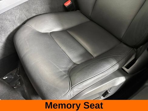 Used 2023 Volvo XC60 B5 Plus AWD/4WD image 14