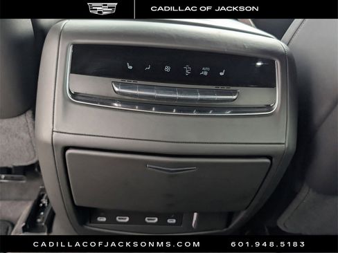 Used 2023 Cadillac Escalade ESV Sport Platinum image 30