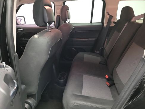 Used 2015 Jeep Patriot Sport w/ Power Value Group AWD/4WD image 18