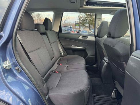 Used 2012 Subaru Forester 2.5X Premium w/ All-Weather Pkg image 16