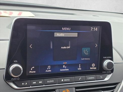 Used 2025 Nissan Altima 2.5 SR image 11