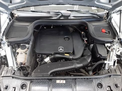 Used 2022 Mercedes-Benz GLE 350 4MATIC image 3