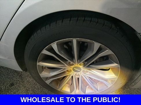 Used 2017 Genesis G80 3.8 image 17