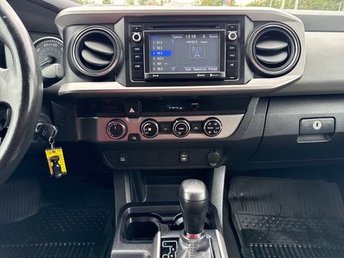 Used 2017 Toyota Tacoma SR5 w/ Tow Package image 29