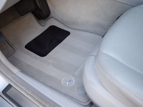 Used 2004 Mercedes-Benz E 500 Sedan image 28