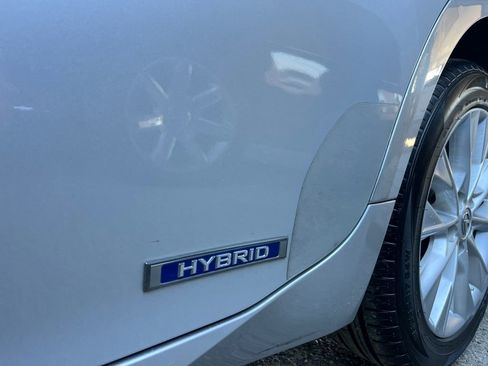 Used 2013 Lexus ES 300h w/ Luxury Pkg image 17