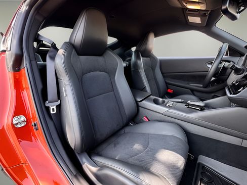 Used 2024 Nissan Z Performance w/ Heritage Edition RWD image 21
