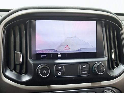 Used 2019 Chevrolet Colorado Z71 image 18