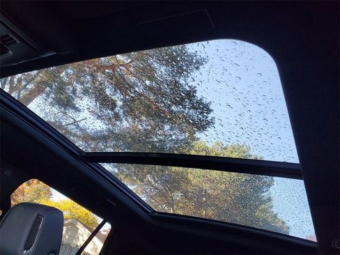 New 2026 Cadillac Escalade Luxury w/ LPO, Floor Liner Package image 31