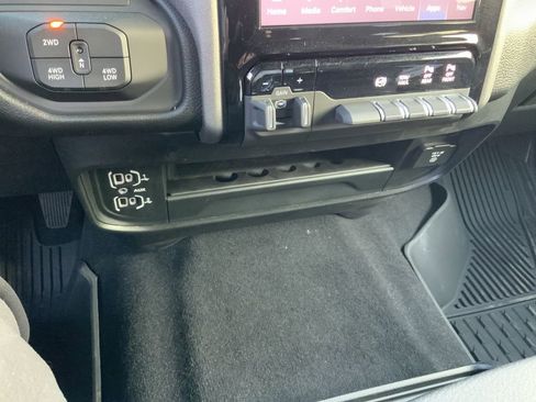 New 2026 RAM 3500 Tradesman AWD/4WD image 25