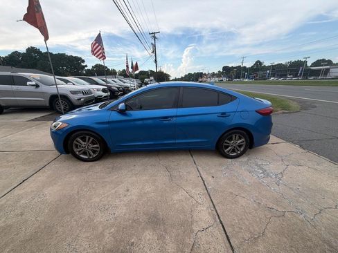Used 2018 Hyundai Elantra SEL FWD image 14
