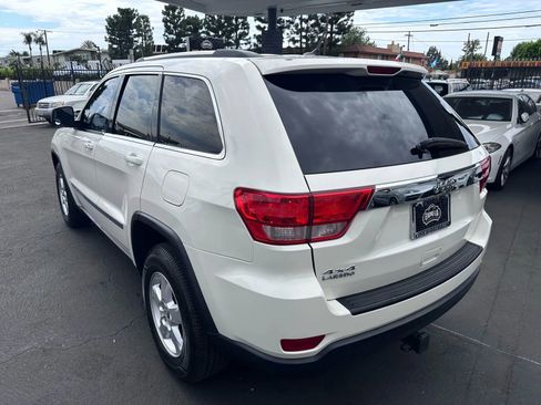 Used 2012 Jeep Grand Cherokee Laredo w/ Laredo E Group image 35