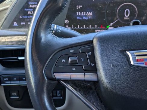 Used 2023 Cadillac Escalade Premium Luxury AWD/4WD image 16