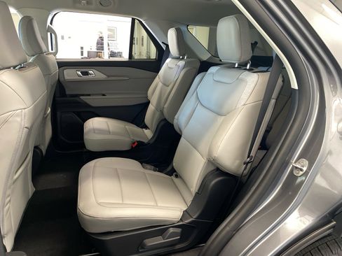 New 2026 Ford Explorer Active image 11