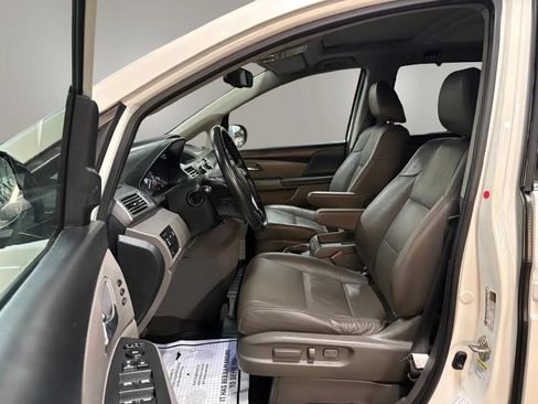 Used 2017 Honda Odyssey Touring image 16