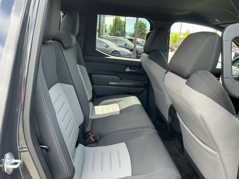 Used 2024 Toyota Tacoma TRD Off-Road AWD/4WD image 17