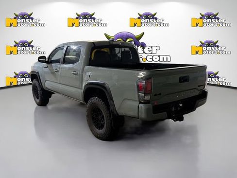 Used 2021 Toyota Tacoma image 6