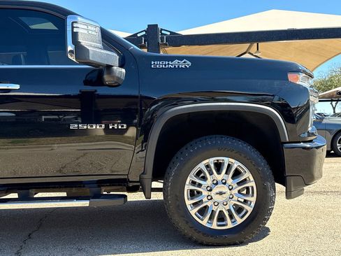 Used 2022 Chevrolet Silverado 2500 High Country w/ Z71 Off-Road Package AWD/4WD image 6