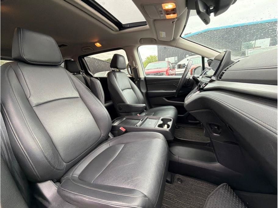 Used 2025 Honda Odyssey EX-L image 4