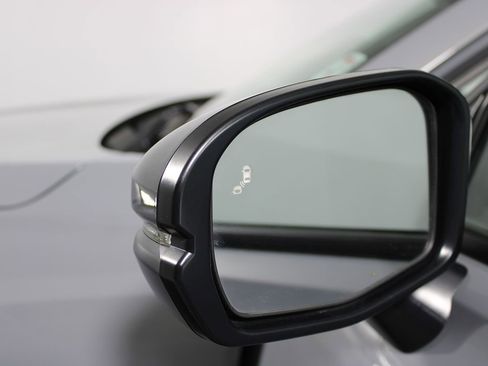 Used 2025 Honda HR-V Sport image 41