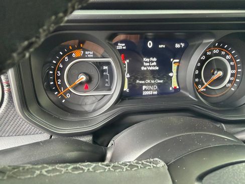 Used 2025 Jeep Wrangler Unlimited Rubicon w/ Safety Group AWD/4WD image 6
