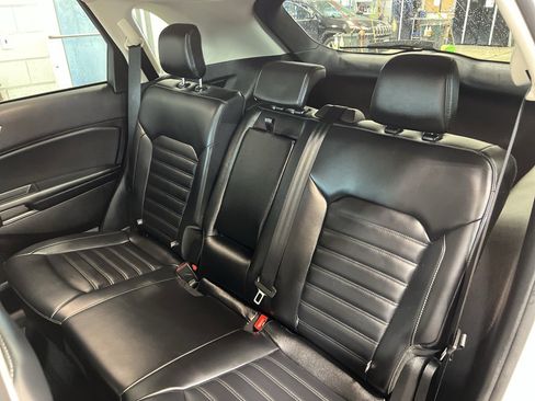 Used 2024 Ford Edge SEL w/ Convenience Package image 36