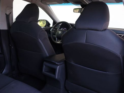 Used 2018 Toyota Camry LE FWD image 24