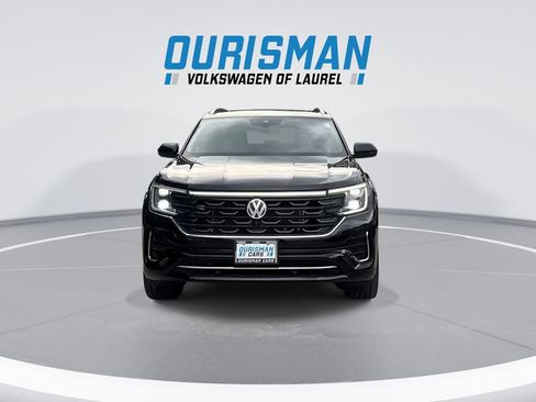Used 2024 Volkswagen Atlas Cross Sport SEL Premium R-Line AWD/4WD image 3
