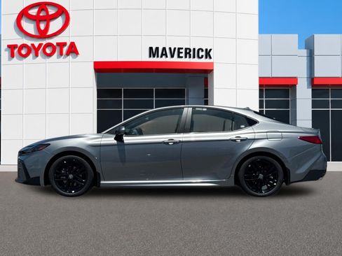 New 2026 Toyota Camry SE FWD image 2