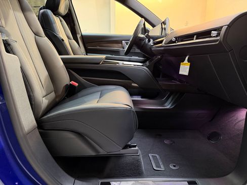 New 2026 Cadillac Vistiq Sport image 56