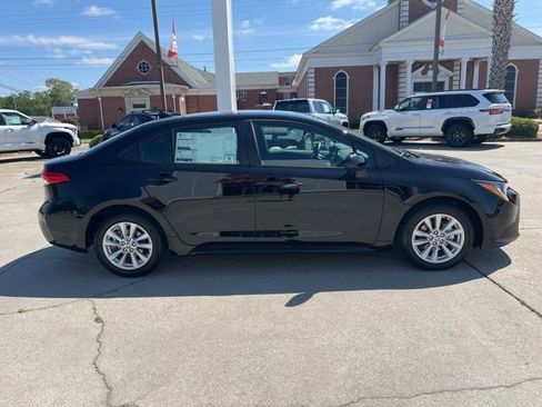 New 2026 Toyota Corolla LE FWD image 6