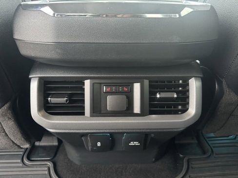 Used 2023 Ford F150 Lariat w/ Equipment Group 502A High image 32