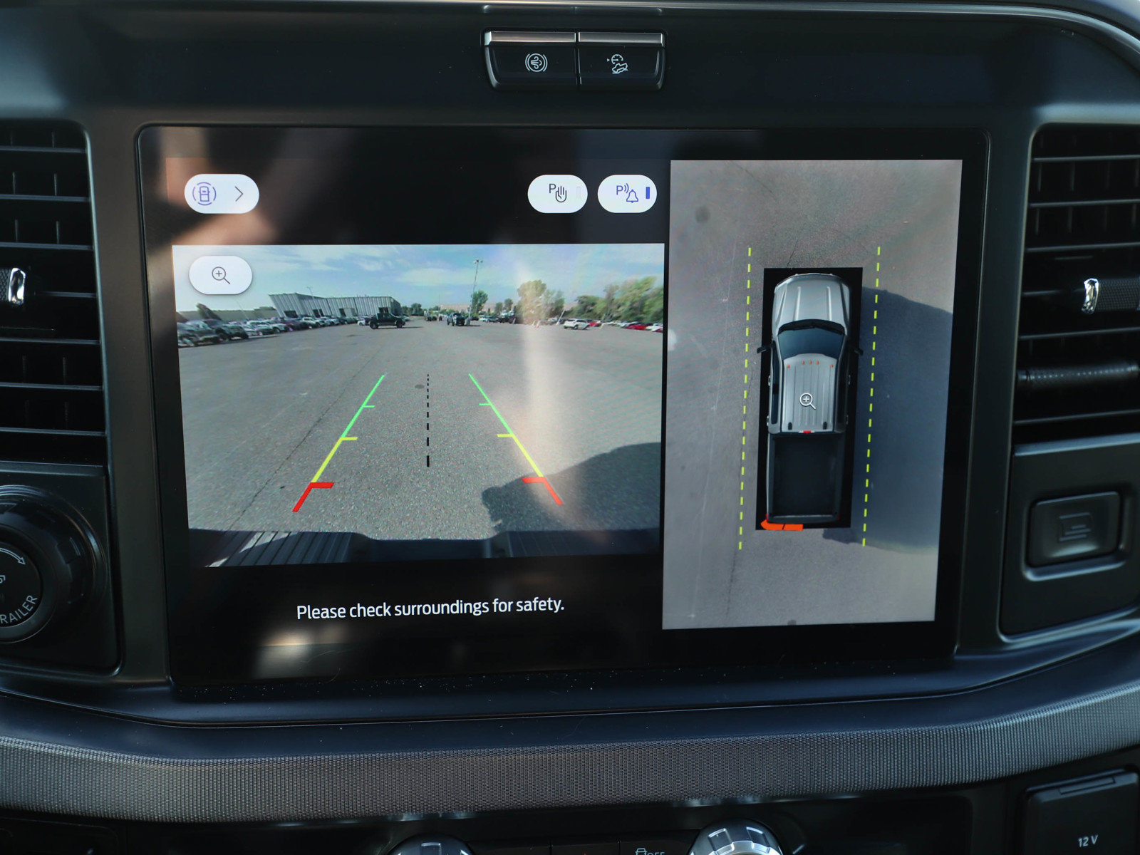 Used 2025 Ford F350 Platinum AWD/4WD image 19