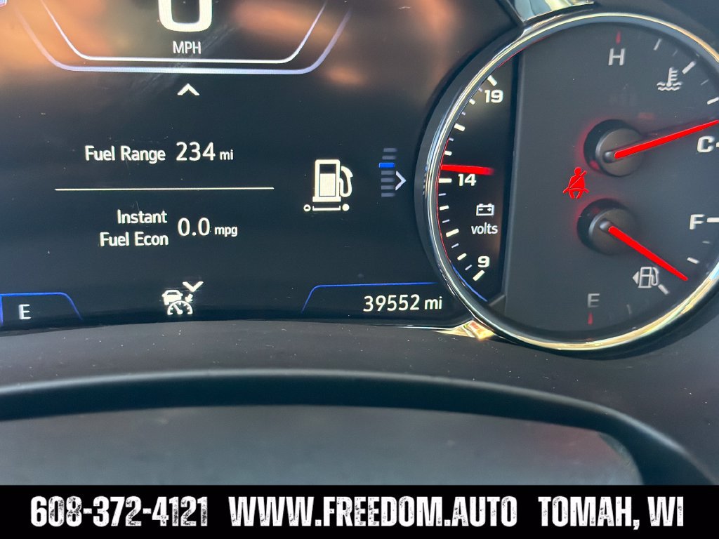 Used 2024 GMC Terrain Denali w/ Denali Premium Package AWD/4WD image 16