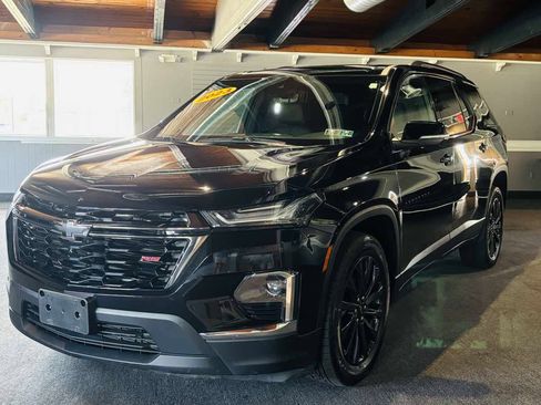 Used 2023 Chevrolet Traverse RS AWD/4WD image 17