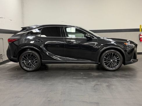 Used 2024 Lexus RX 350 Premium w/ Convenience Package FWD image 3