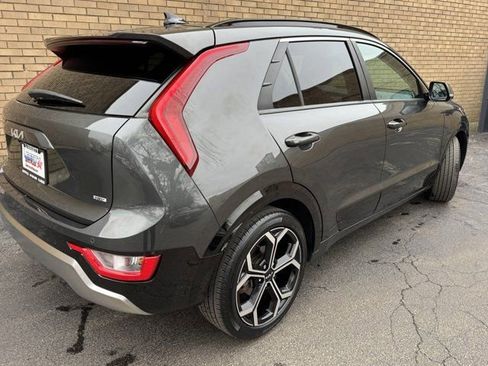 Used 2023 Kia Niro EX Touring FWD image 19