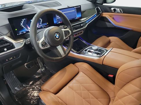 Used 2025 BMW X5 sDrive40i w/ M Sport Package RWD image 19