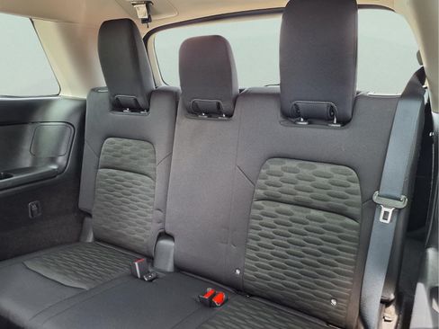 Used 2025 Nissan Pathfinder SV AWD/4WD image 14