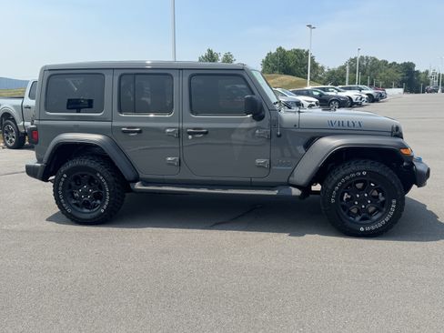 Used 2023 Jeep Wrangler Unlimited w/ Sun & Screen Package AWD/4WD image 6