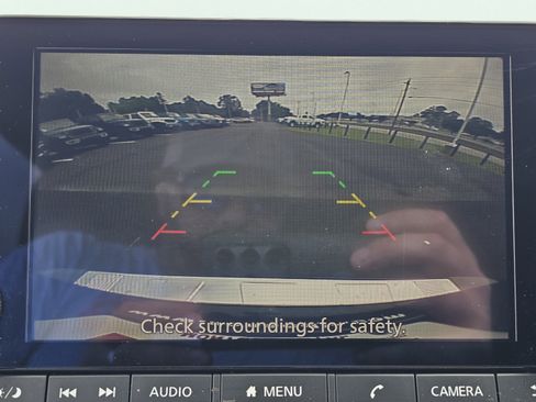 Used 2025 Nissan Rogue SV FWD image 28