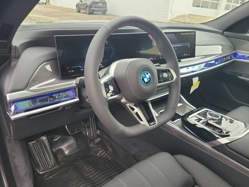 New 2026 BMW i7 xDrive60 AWD/4WD image 11
