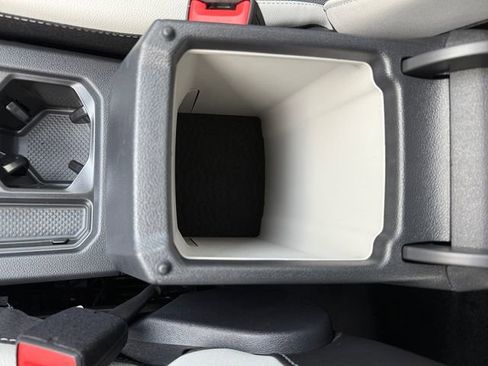 New 2025 Volkswagen Taos SE image 27